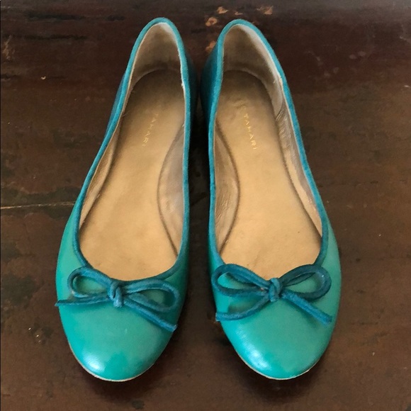 tahari ballet flats